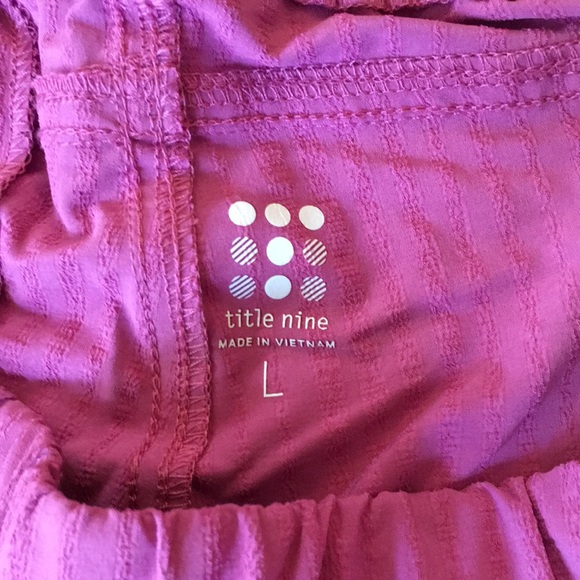 TITLE NINE | Slaycation 2.0 Cropped Pants - Textured Pink Spine - Picture 6 of 15